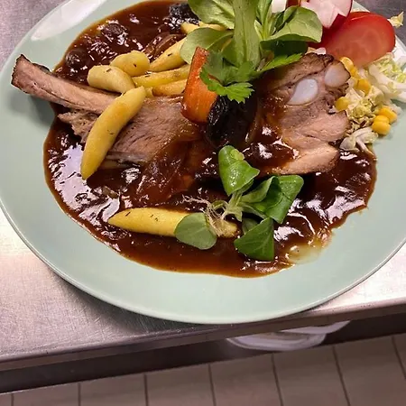 Lindenhof Liepgarten - & Gaststaette 3*