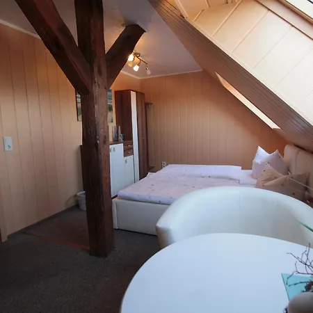 Gasthuis Lindenhof Liepgarten - & Gaststaette 4*